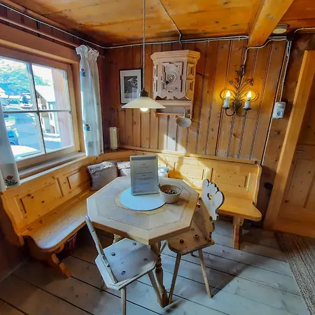 Haus Schroefler Апартаменты *