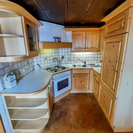 Haus Schroefler Апартаменты Лех