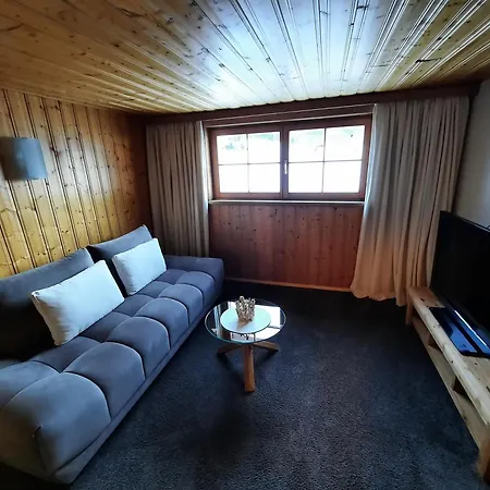 Haus Schroefler Апартаменты Лех