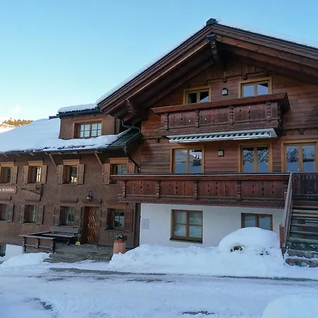 Haus Schroefler Апартаменты Лех